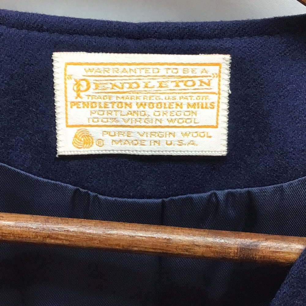 Pendleton Navy Blue 2 Piece Fully Lined Pant Suit. - image 4